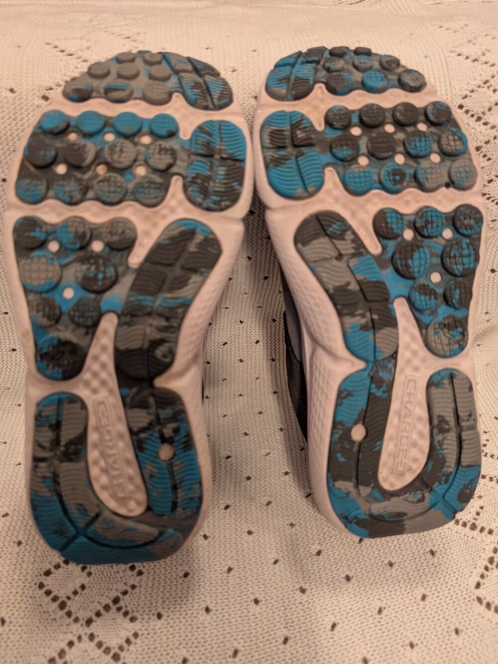 Lot! 2 pair Under Armour Shoes Sneakers Size 2Y blue yellow gray - Picture 14 of 16